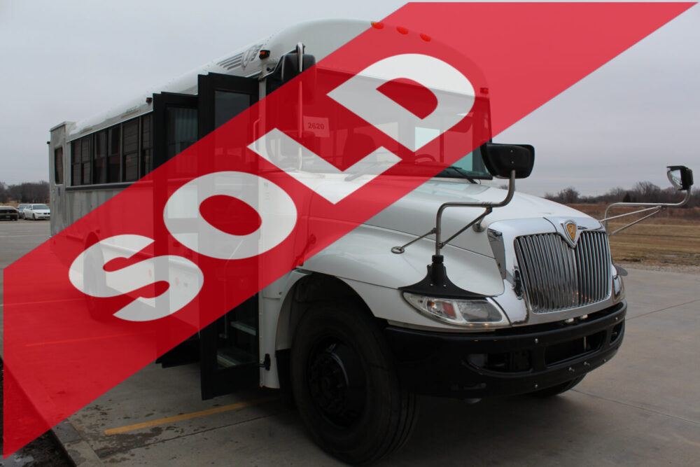 2013 International CE 24 Passenger +1 Wheelchair - 2621