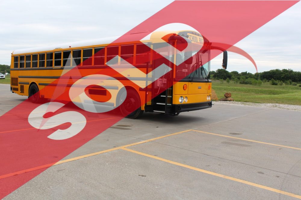 2017 Thomas Saf-T-Liner HDX 84 Passenger- 2780