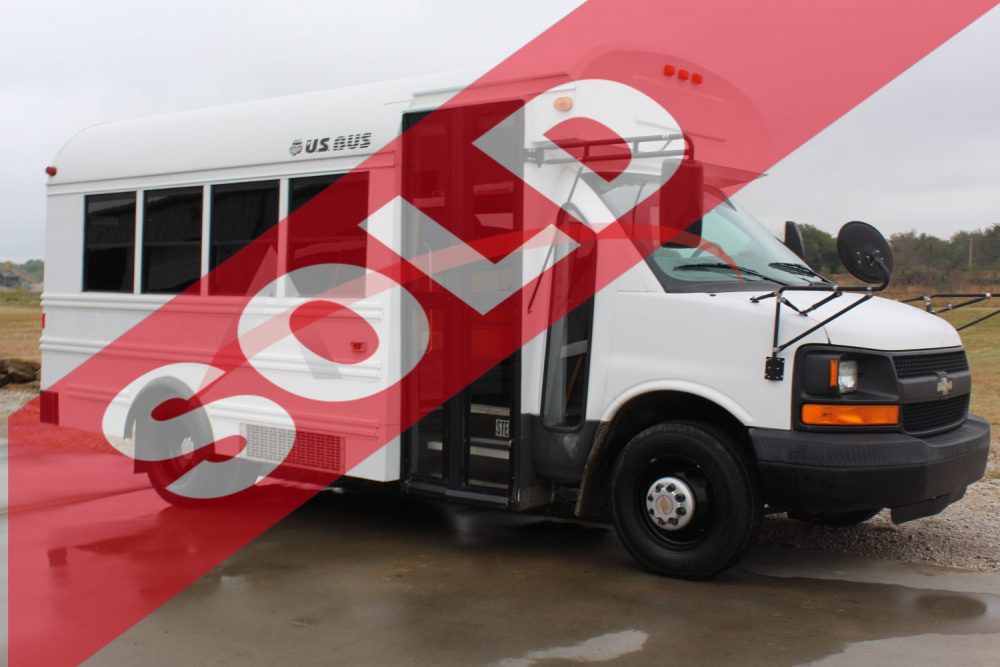 2004 Chevy U.S. Bus 14-Pass