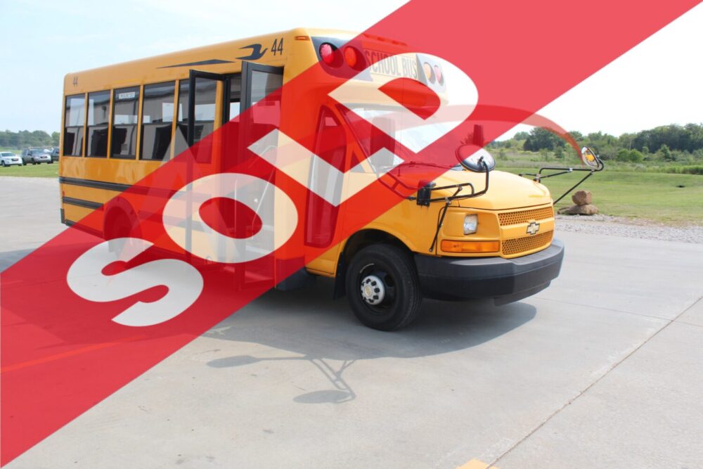 2015 Chevy Blue Bird Girardin 29 Passenger - 2940