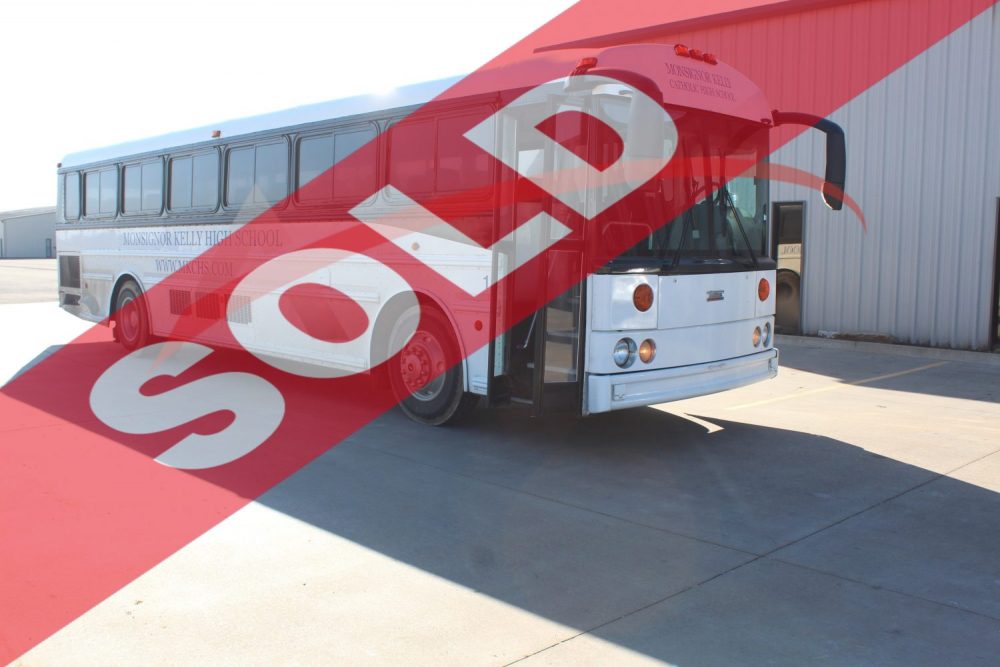 2005 Thomas Saf-T-Liner HDX 45 Passenger - 2960