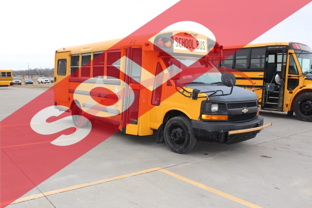 2014 Chevy Thomas Minotour 4 Passenger + 4 Wheelchair -2972