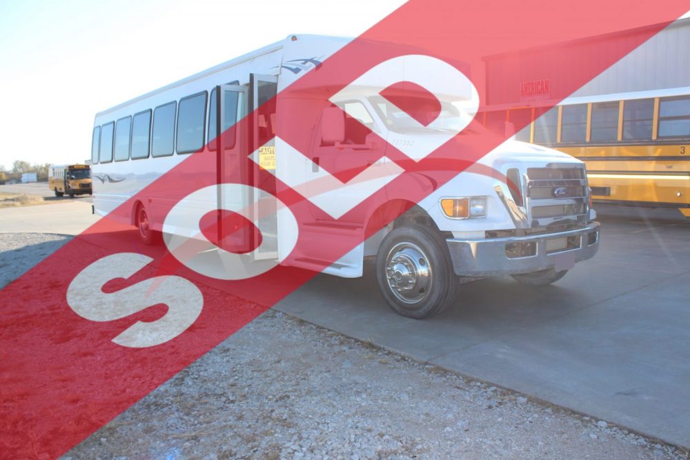 2015 Ford Starcraft 44 Passenger Bus - 2986