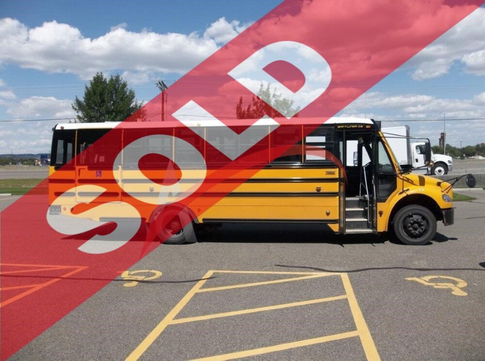 2010 Thomas Saf-T-Liner C2 24 Passenger + 3 Wheelchair - 2988