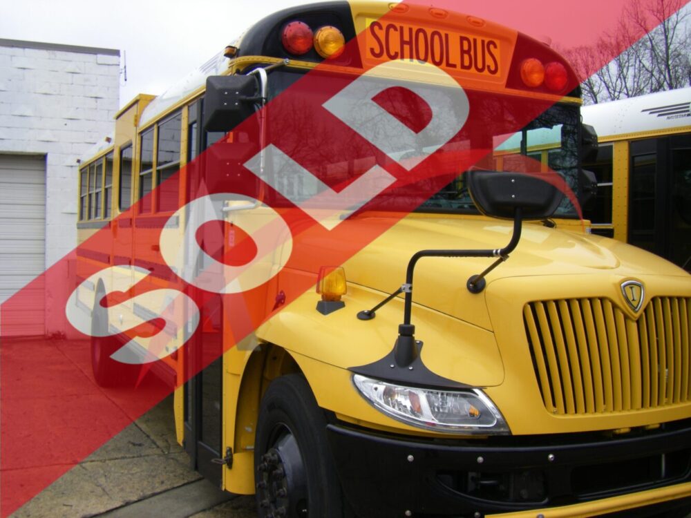 2014 International CE 24 Passenger + 2 Wheelchair - GAF2