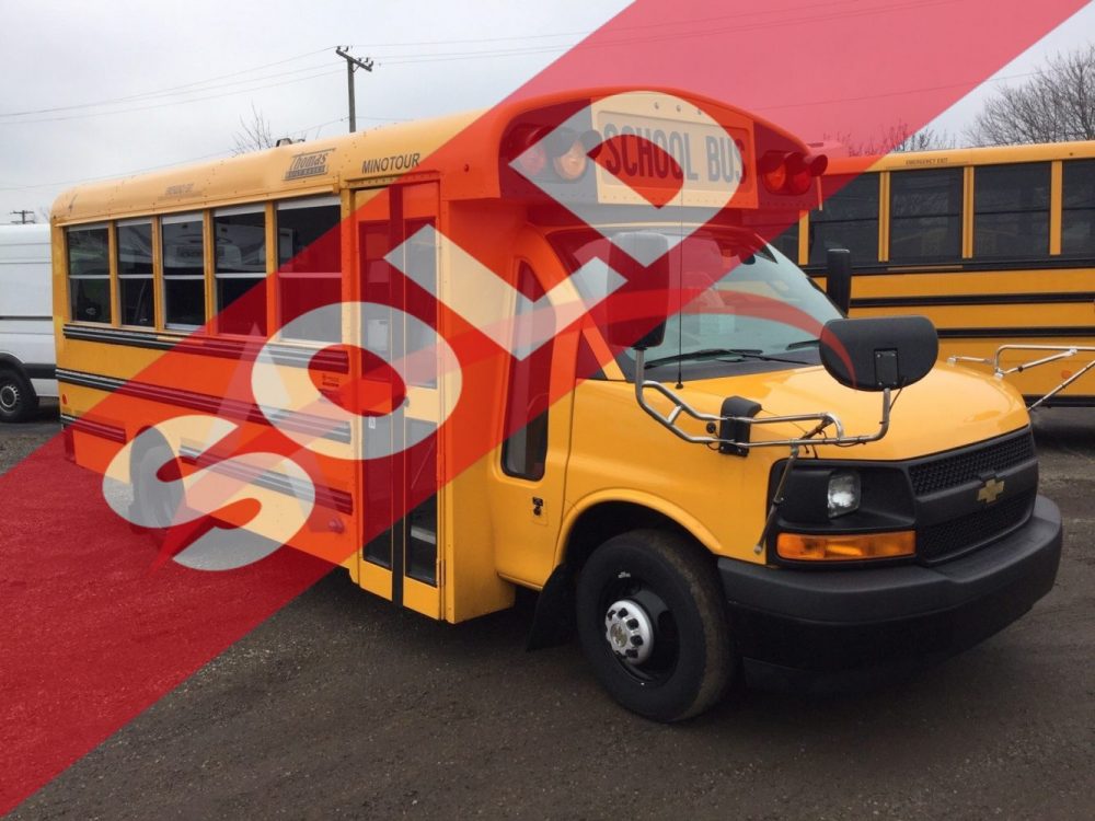 2019 Chevy Thomas Minotour 30 Passenger - 2991