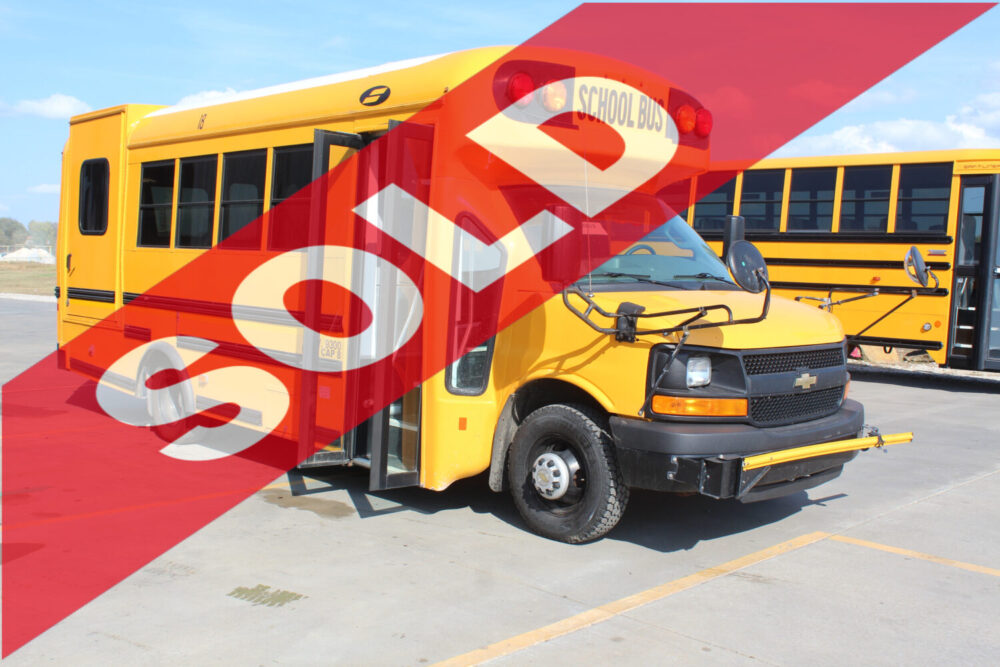 2016 Chevy Starcraft 3 Passenger + 5 Wheelchair - 3063