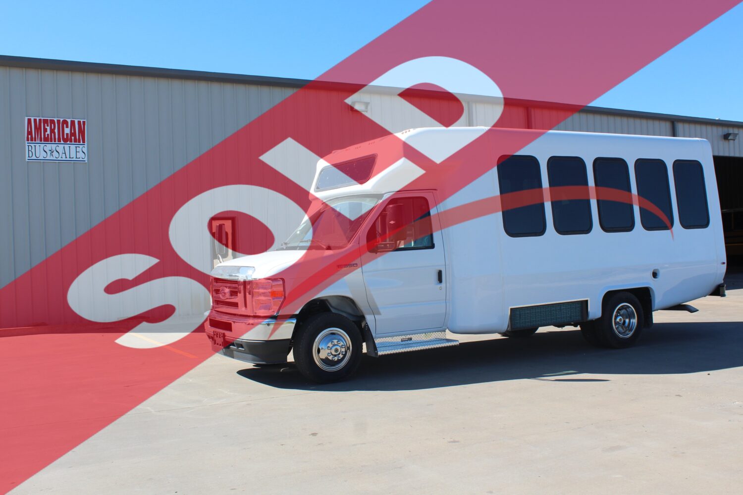 2021 American Vip 14 Passenger 3160 American Bus Sales