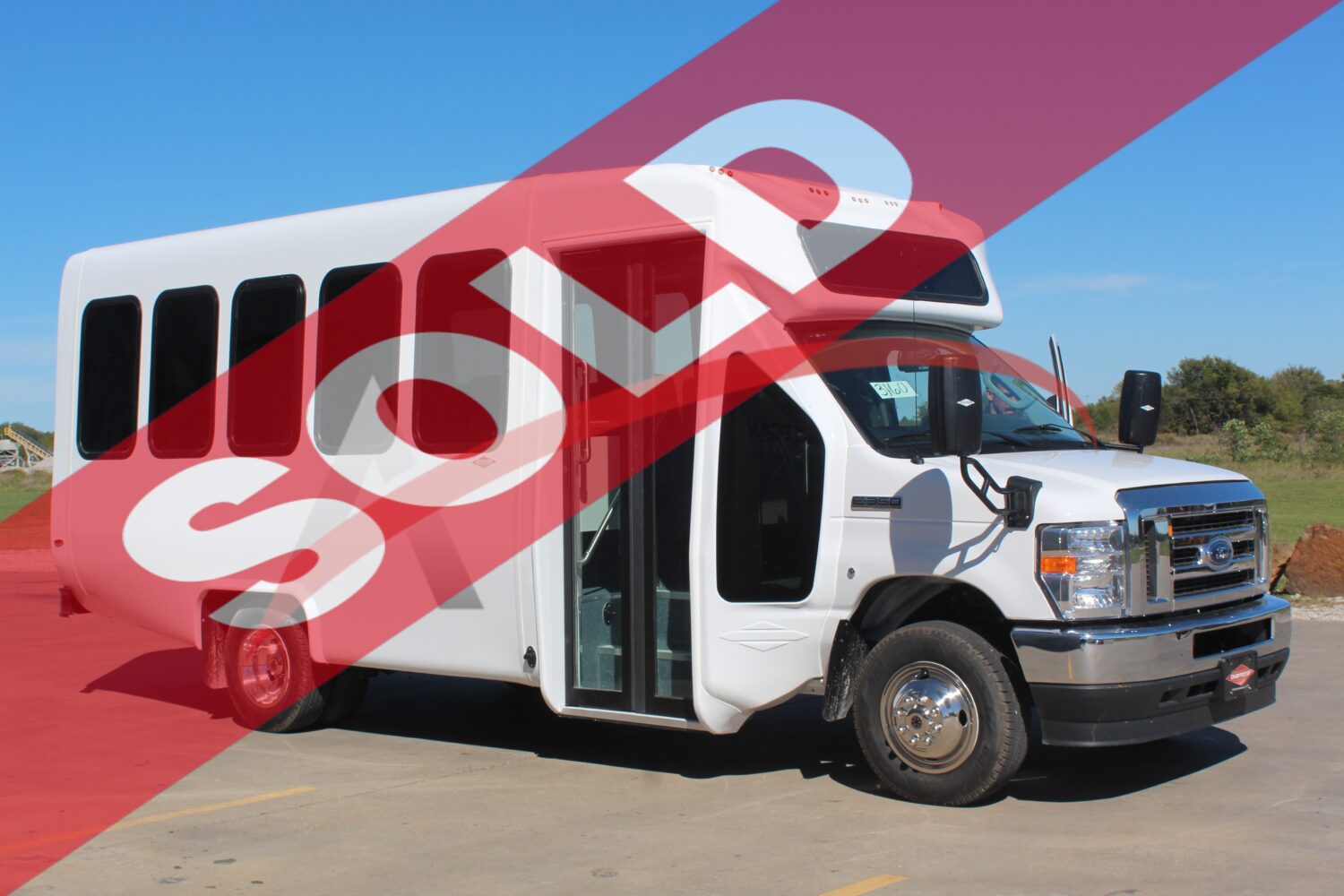 2021 American Vip 14 Passenger 3160 American Bus Sales