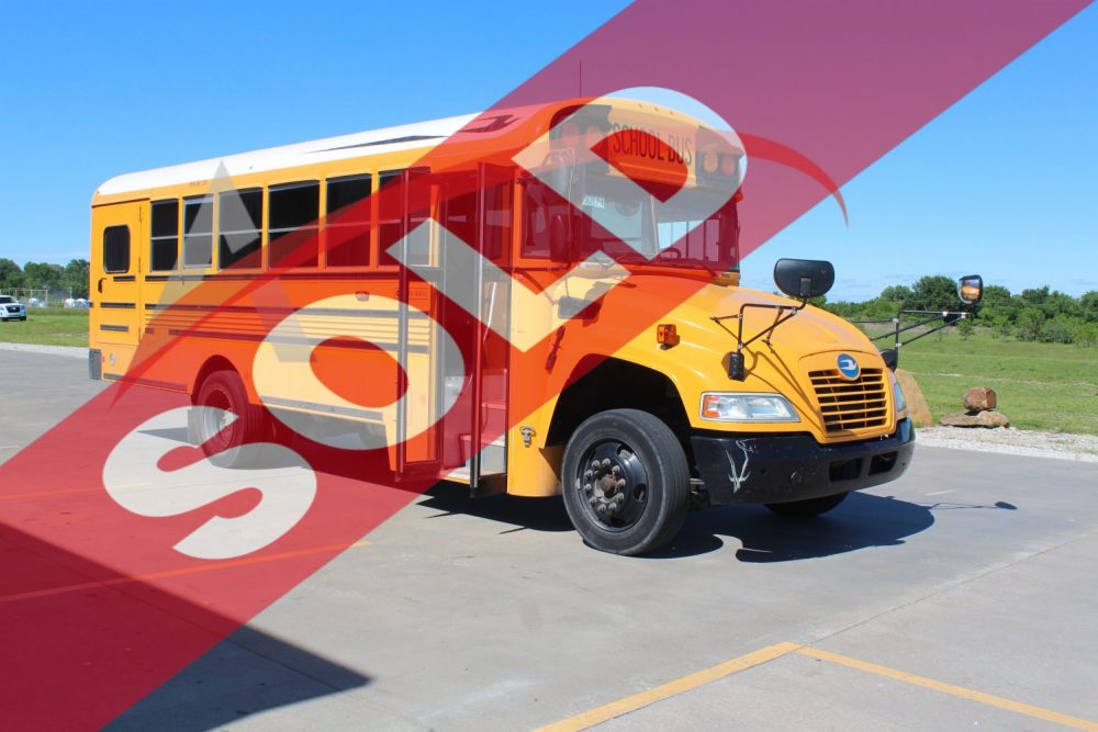 2015 Blue Bird Vision 30 Passenger + 2 Wheelchair - 3004