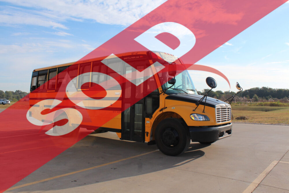 2013 Thomas Saf-T-Liner C2 47 Passenger - 3228