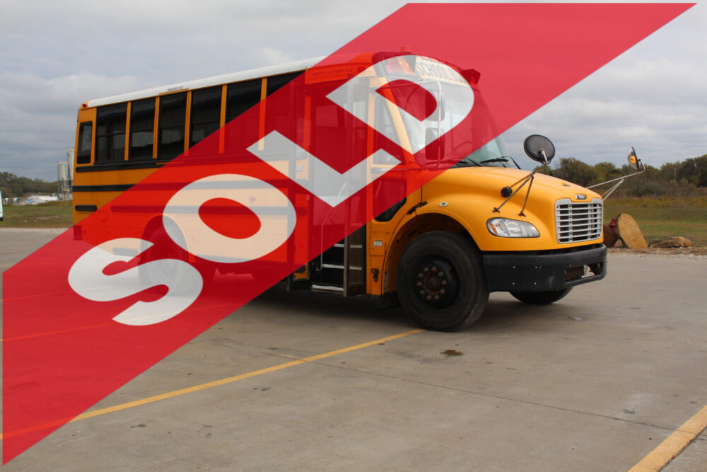 2015 Thomas Saf-T-Liner C2 47 Passenger - 3328