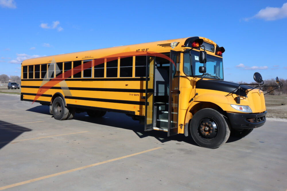 2018 International CE 77 Passenger - 3485