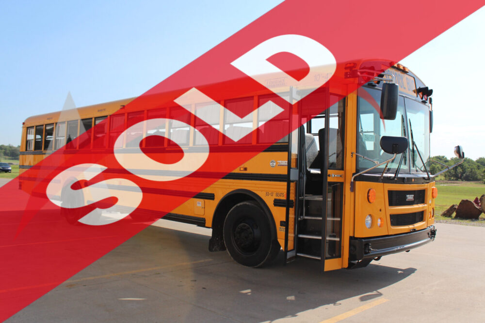 2017 Thomas Saf-T-Liner EFX 83 Passenger - 3675