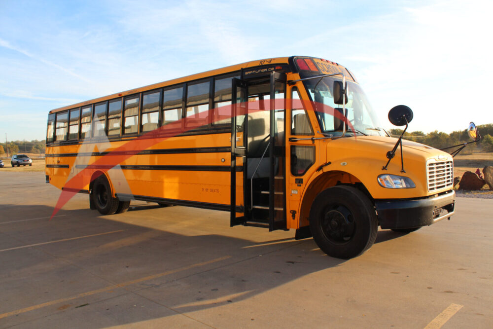 2015 Thomas Saf-T-Liner C2 71 Passenger - 3677