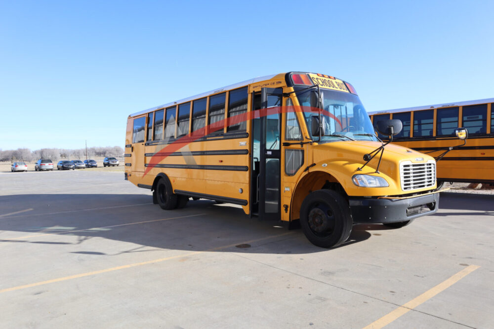 2018 Thomas Saf-T-Liner C2 42 Passenger + 1 Wheelchair - 3738