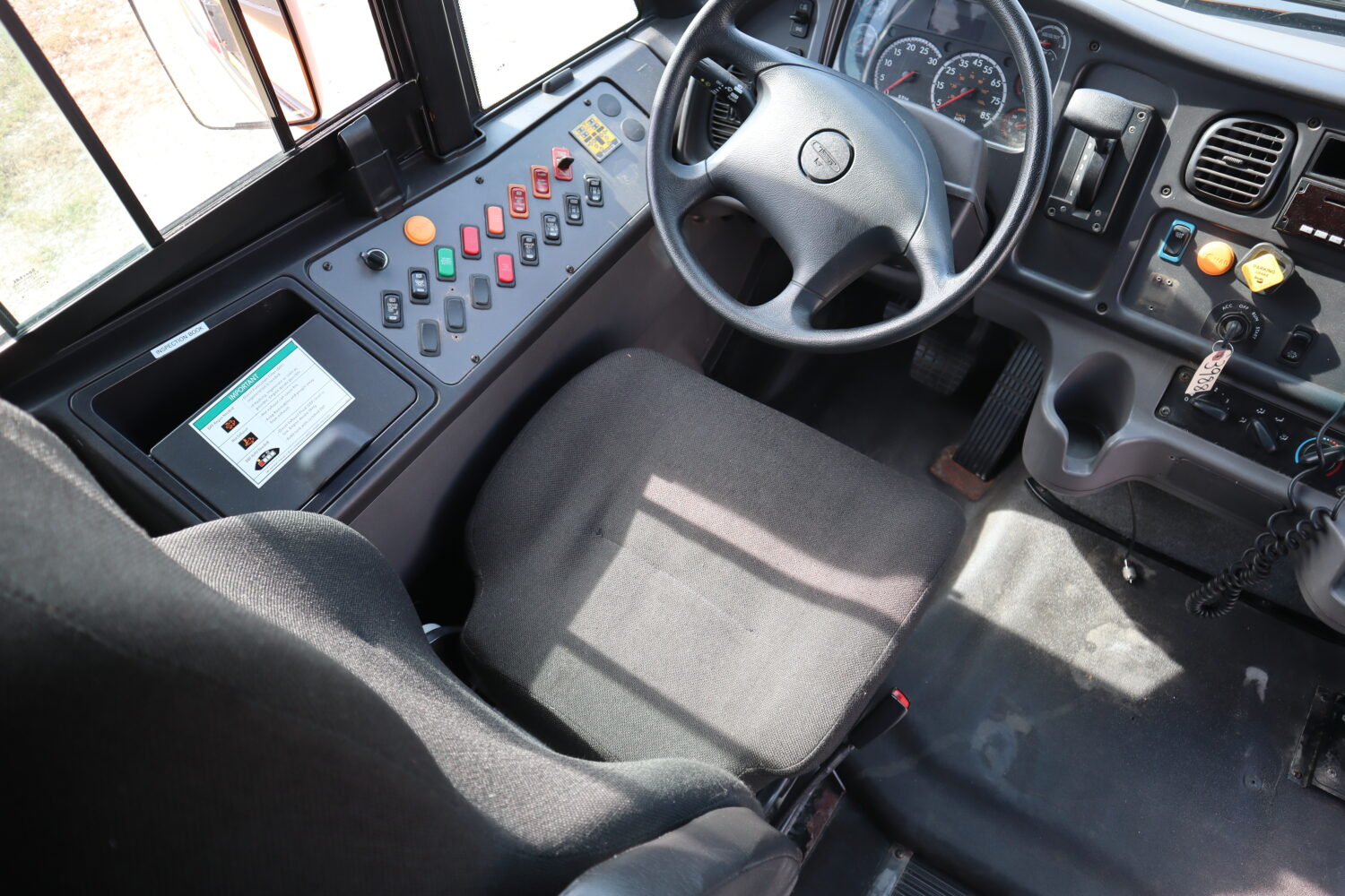 2018 Thomas Saf-T-Liner C2 77 Passenger - 3988