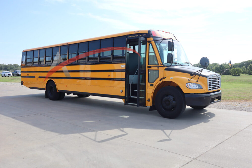 2018 Thomas Saf-T-Liner C2 77 Passenger - 3988