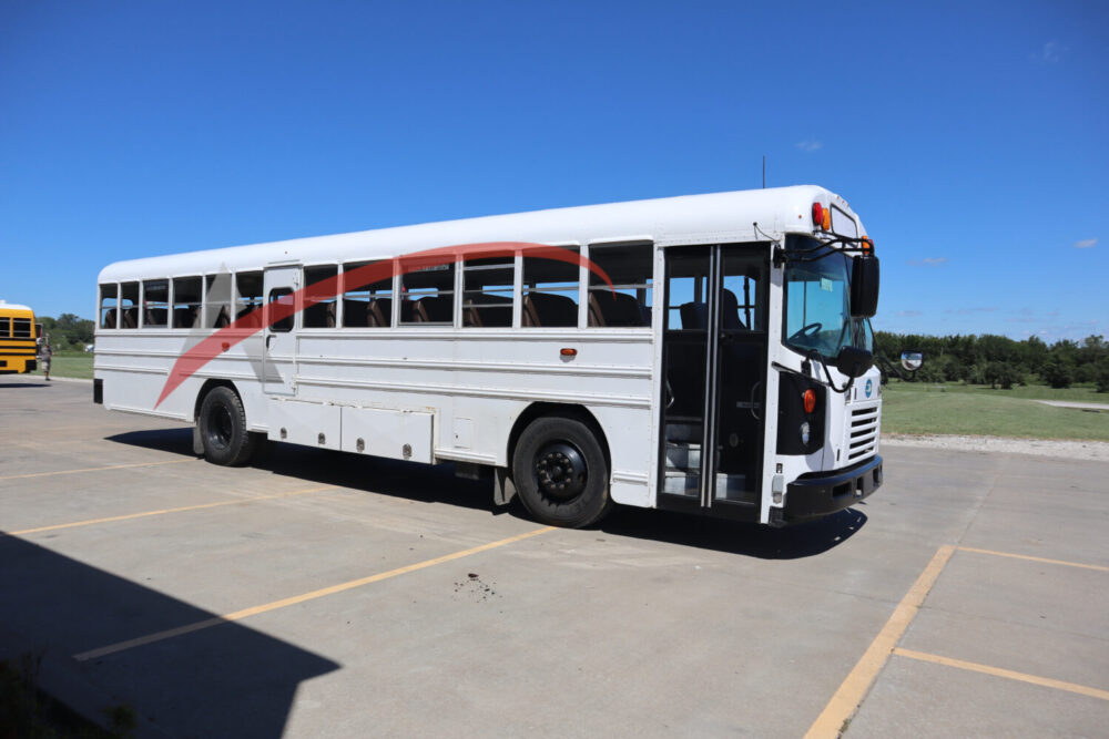 2015 Blue Bird All American FE 77 Passenger - 2695
