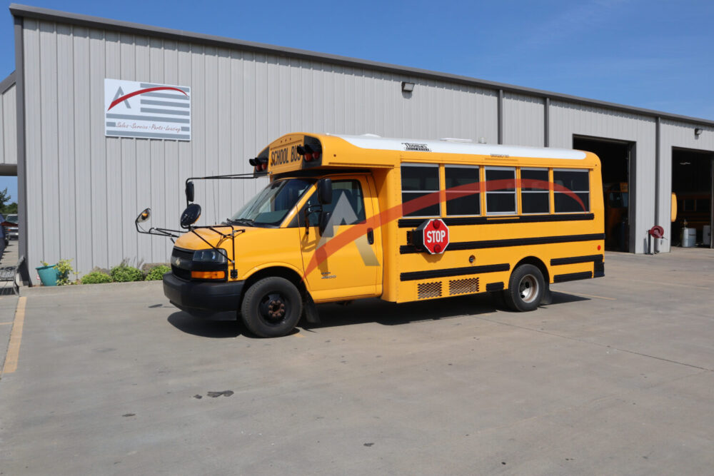 2021 Chevy Thomas Minotour 30 Passenger - 4000 - American Bus Sales