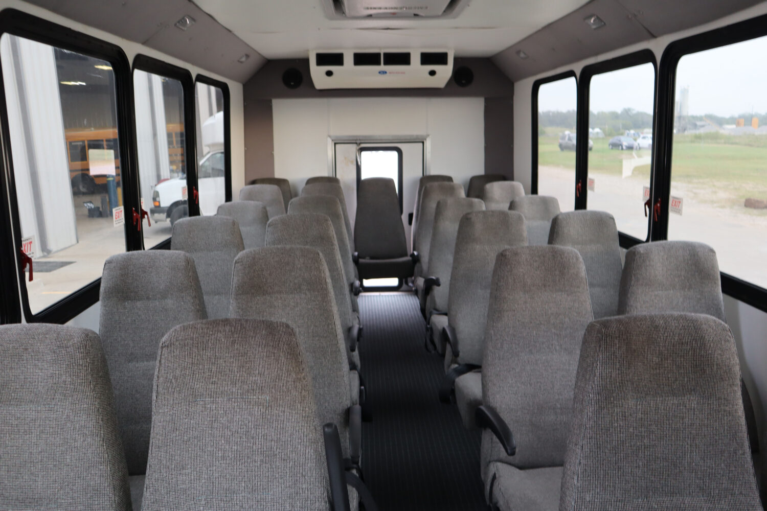 2014 Ford E450 25 Passenger - 4039