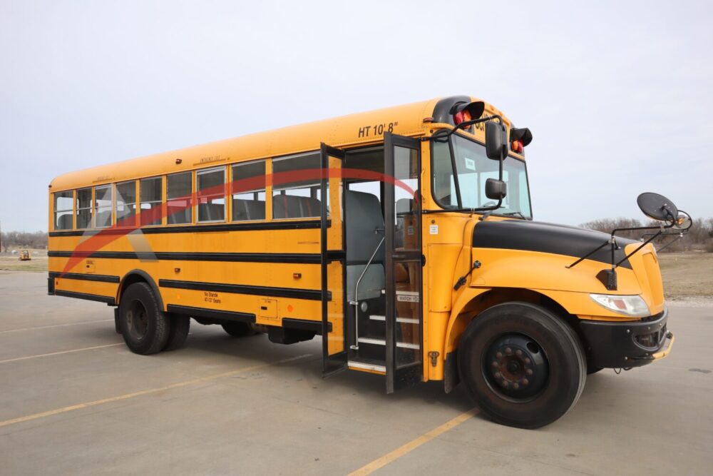 2018 International CE 47 Passenger - 3930