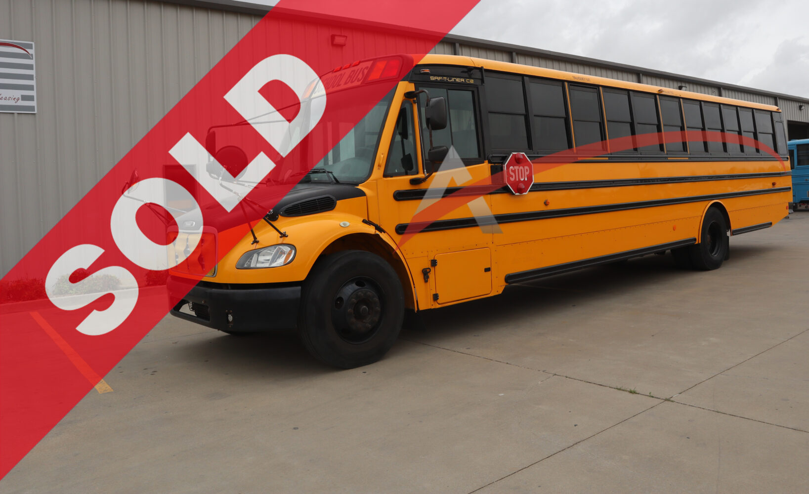 2017 Thomas Saf-T-Liner C2 77 Passenger - 4119