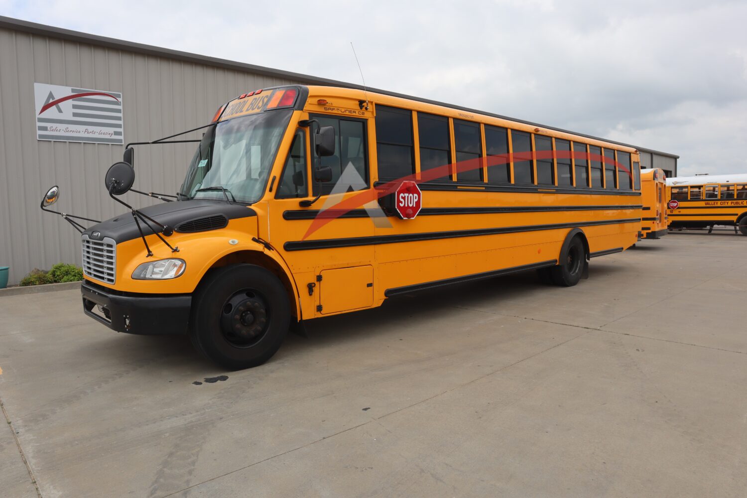 2018 Thomas Saf-T-Liner C2 77 Passenger - 4126