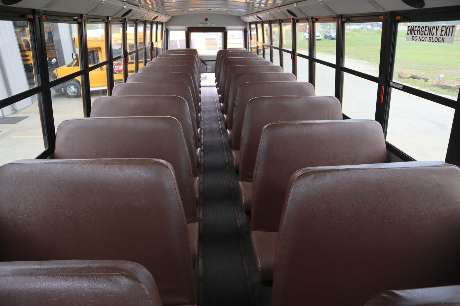 2018 Thomas Saf-T-Liner C2 77 Passenger - 4126