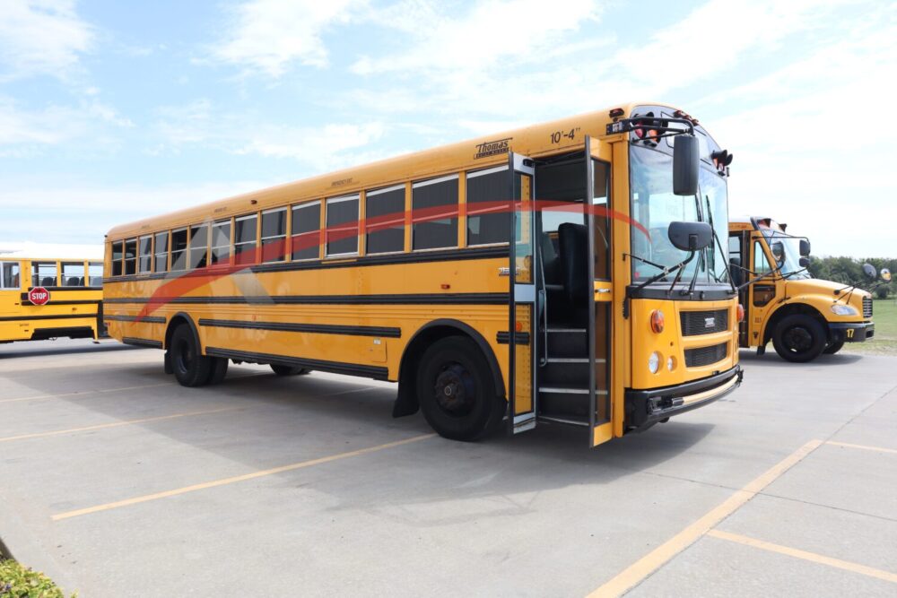 2020 Thomas Saf-T-Liner EFX 83 Passenger - 4129