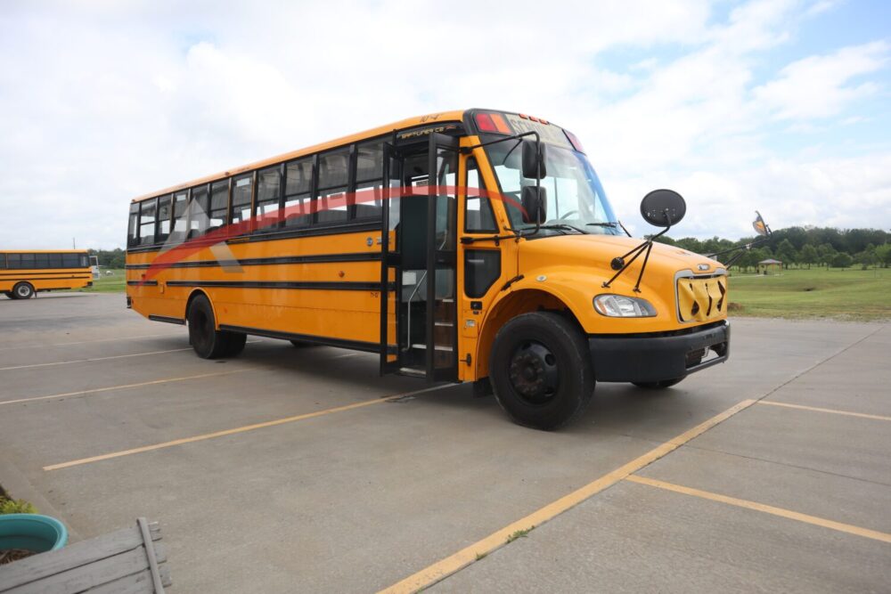 2017 Thomas Saf-T-Liner C2 71 Passenger - 4221