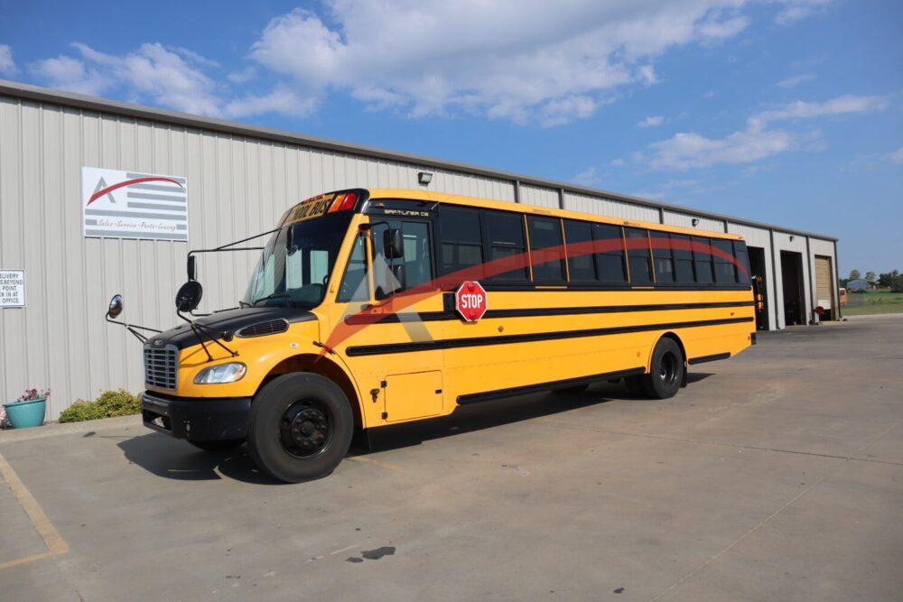 2018 Thomas Saf-T-Liner C2 71 Passenger - 4283