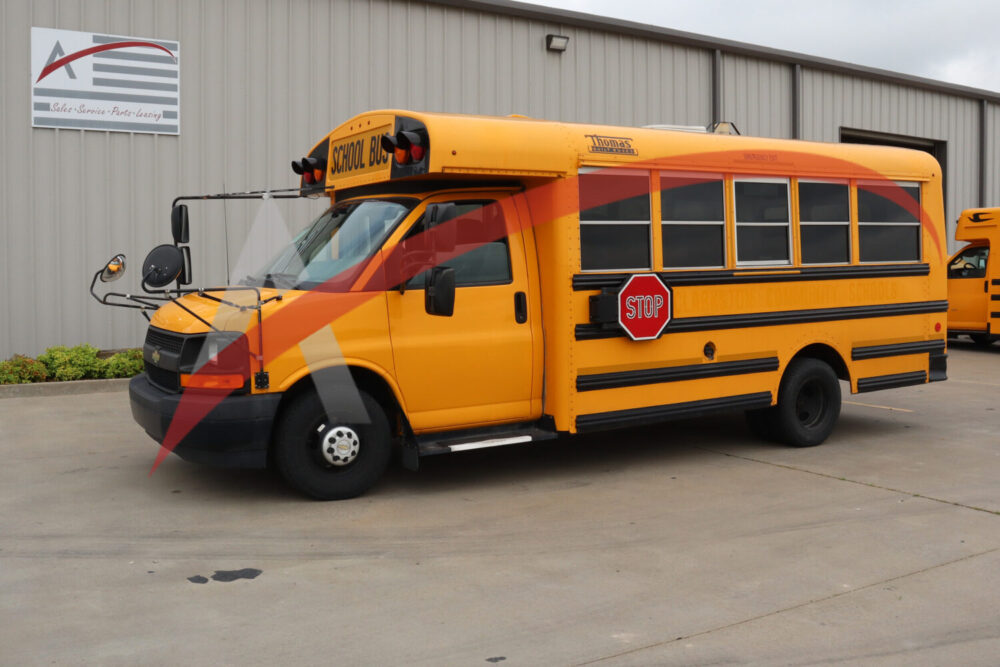 2019 Chevy Minotour 30 Passenger - 4187