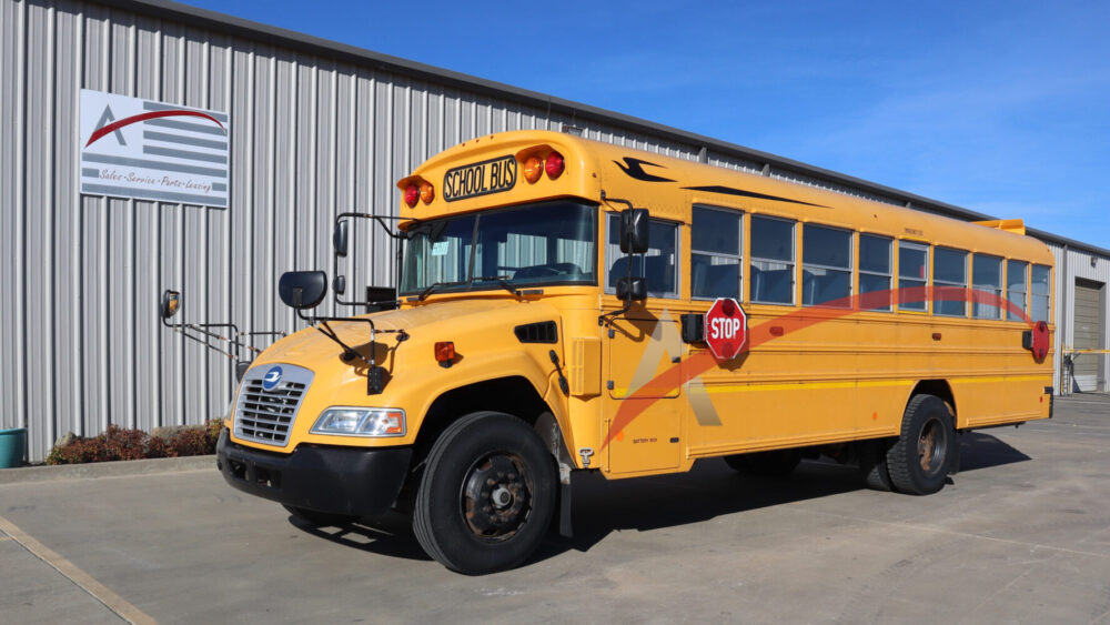 2018 Blue Bird Vision 36 passenger + 1 wheelchair station - 4311