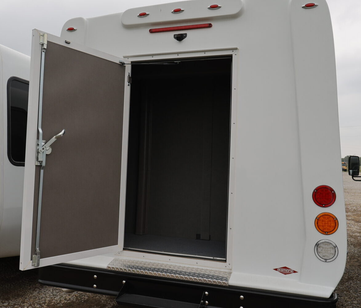 2025 American VIP 14 Size + Rear Luggage