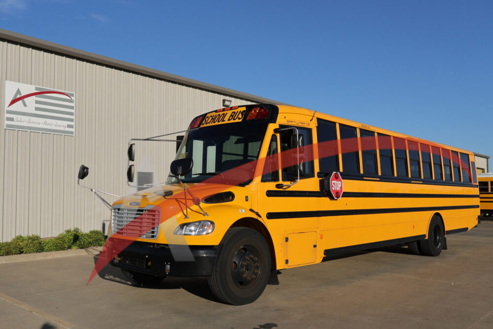 2022 Thomas Saf-T-Liner C2 77 Passenger - 4389