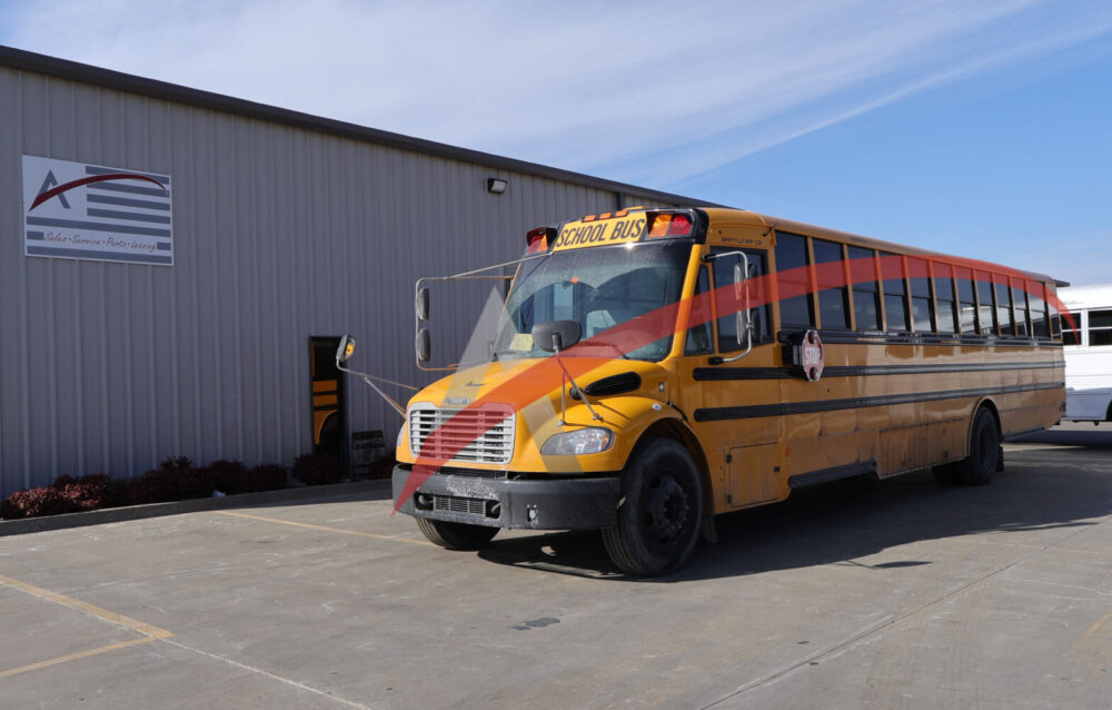 2022 Thomas Saf-T-Liner C2 77 Passenger - 4394