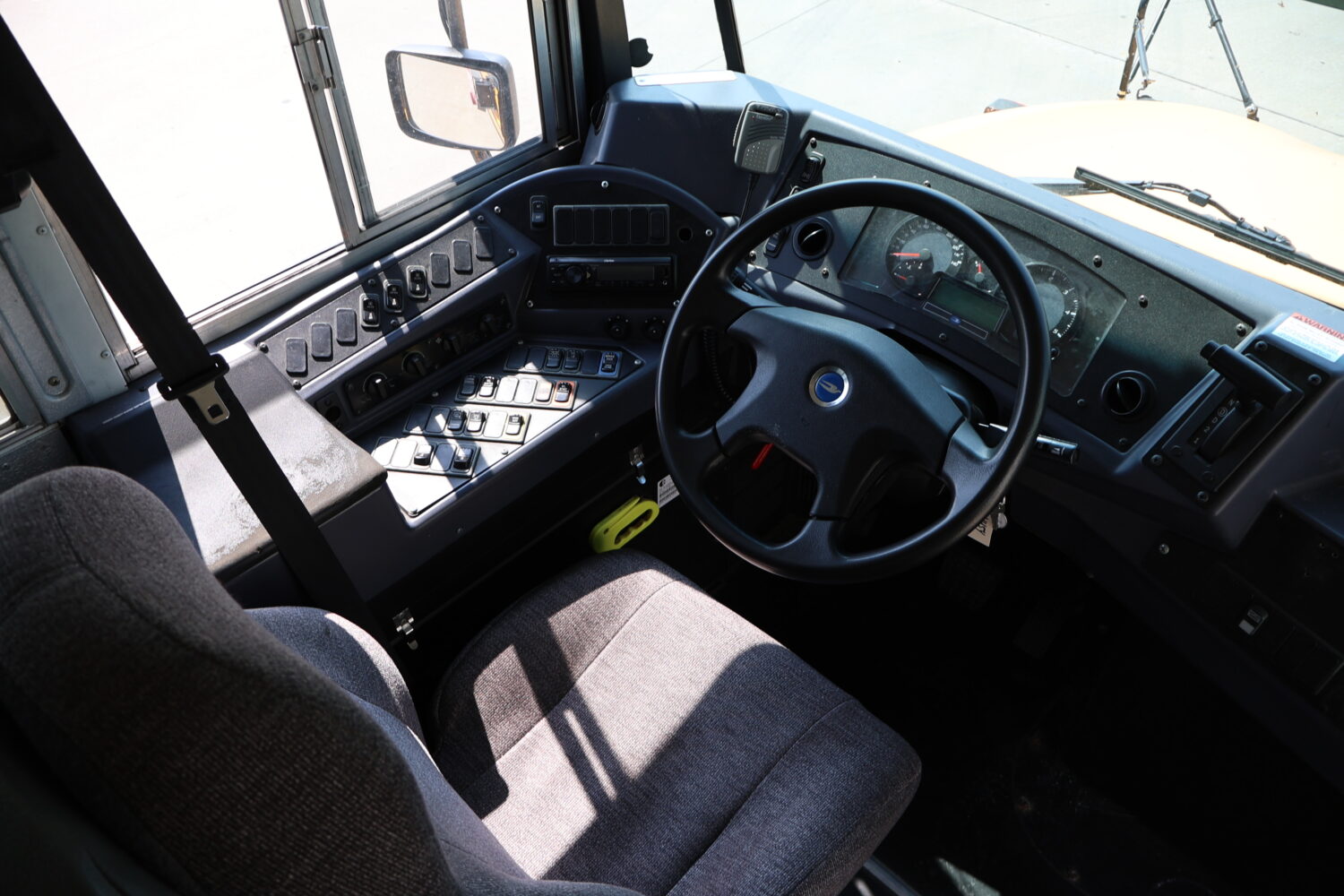 2017 Blue Bird Vision 71 Passenger - 4454