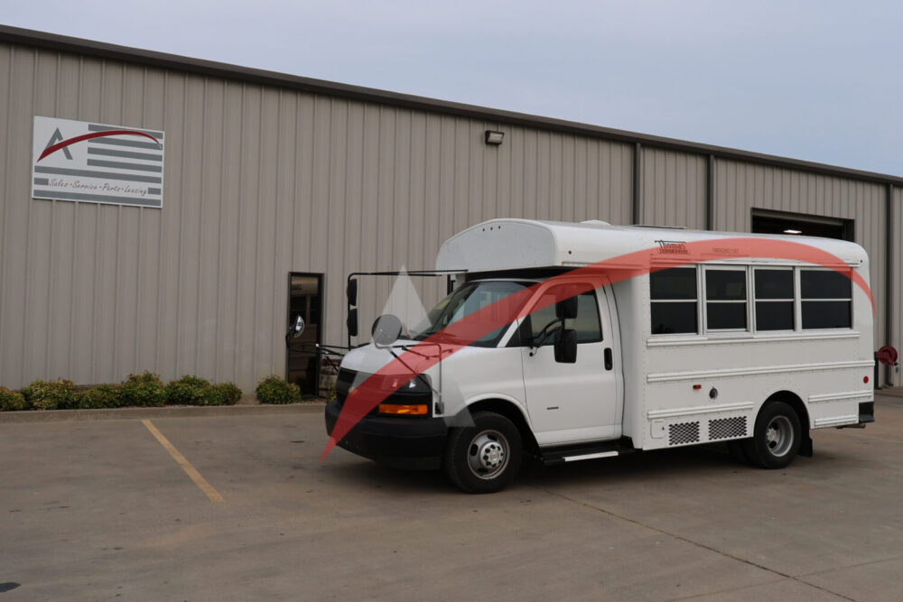 2021 Chevy Minotour 14 Passenger - 4537