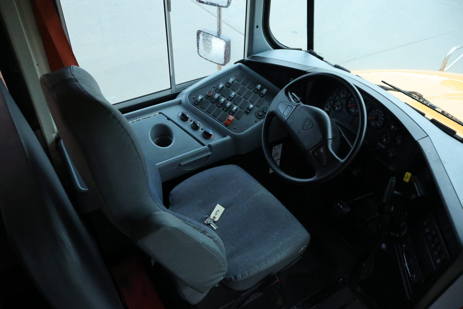 2019 International CE 77 Passenger - 4576