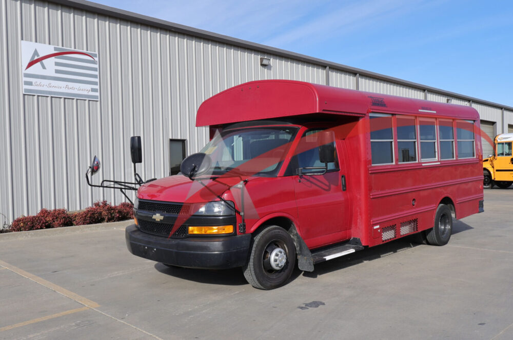 2020 GMC Minotour 14 Passenger -4631