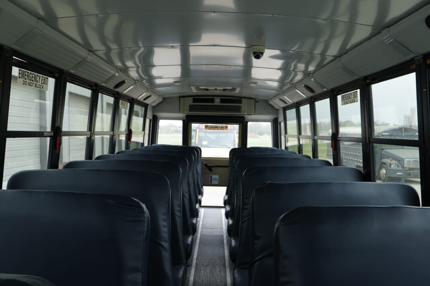 2014 Thomas Saf-T-Liner C2 53 Size