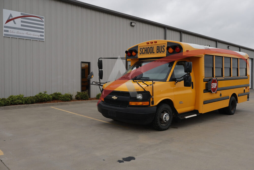 2016 Chevy Minotour 16 Passenger